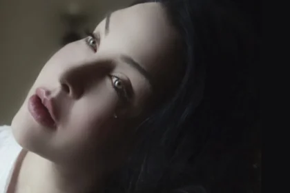 Unbeautiful, SAVARRE